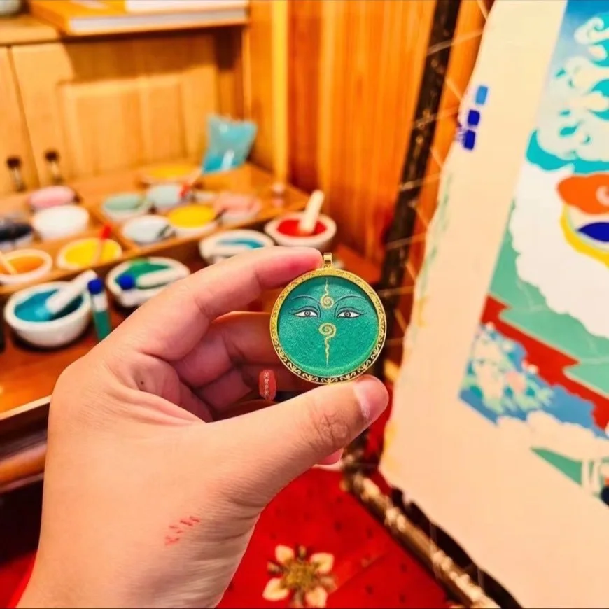 綠度母的寓意和象徵綠度母是藏傳佛教中備受尊崇的女神形象，其寓意和象徵意義豐富而深遠。以下是綠度母的主